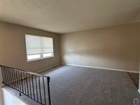2412 SE Quincy CT, Topeka, KS 66605
