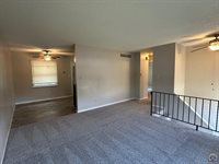 2412 SE Quincy CT, Topeka, KS 66605