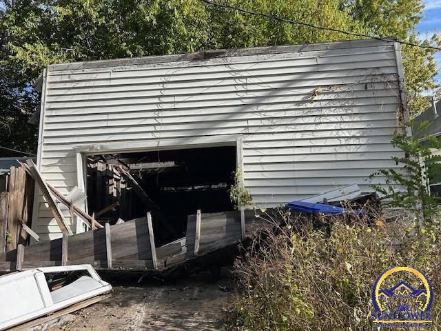 1031 SW Clay ST, Topeka, KS 66604