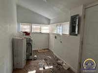 1031 SW Clay ST, Topeka, KS 66604