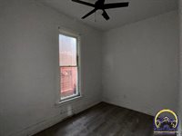 1031 SW Clay ST, Topeka, KS 66604