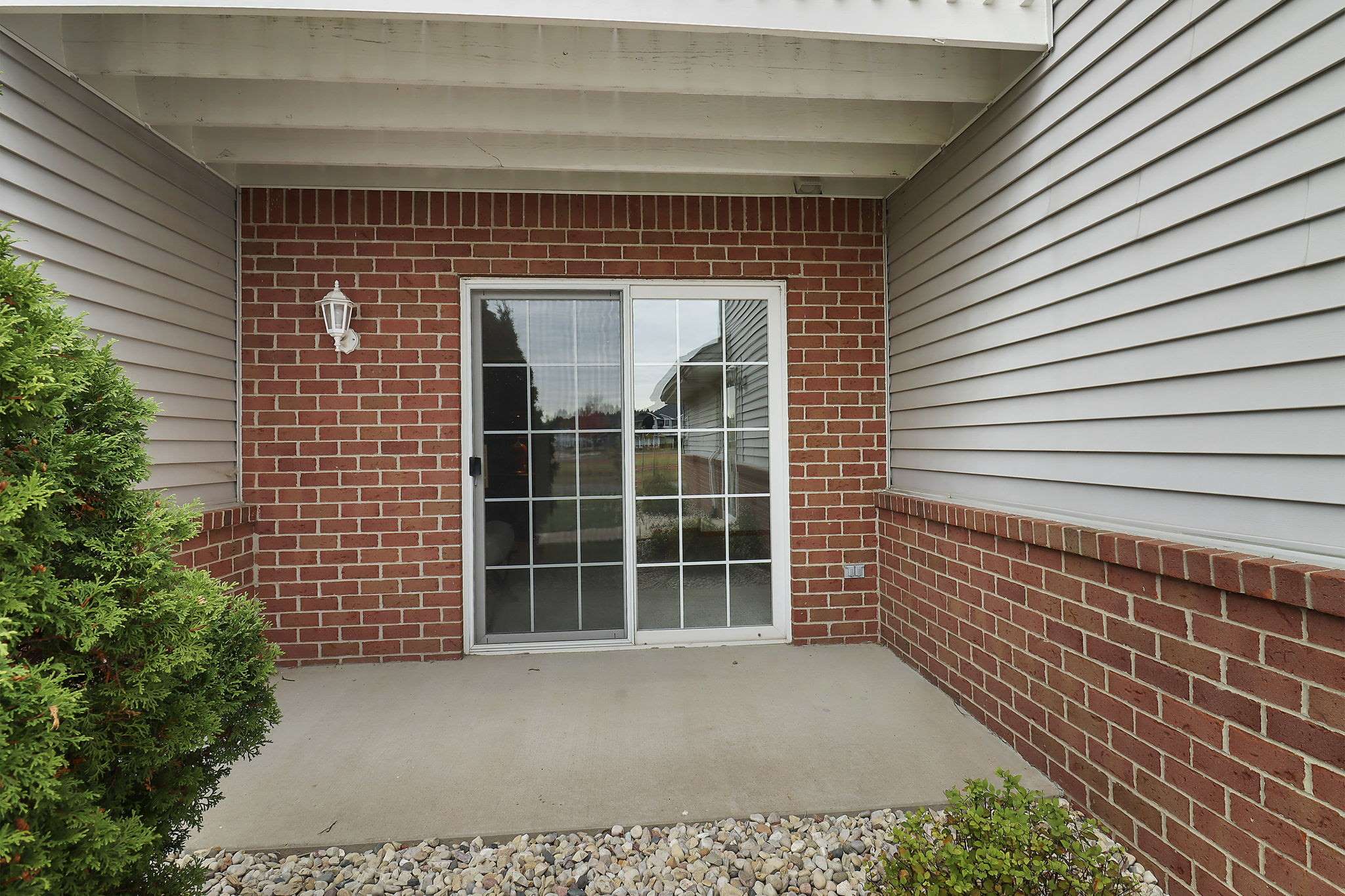 1256 Village Centre Dr, Kenosha, WI 53144