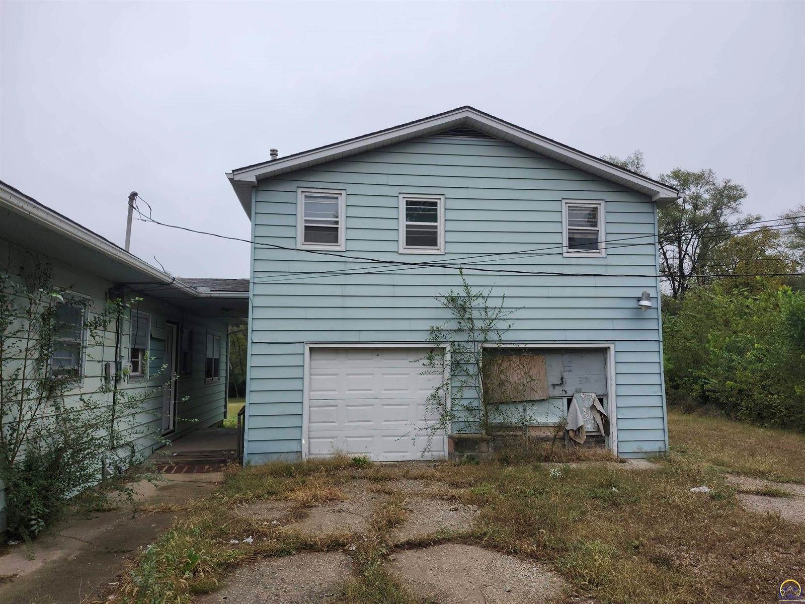 1000 SE Bellview Ave, Topeka, KS 66607