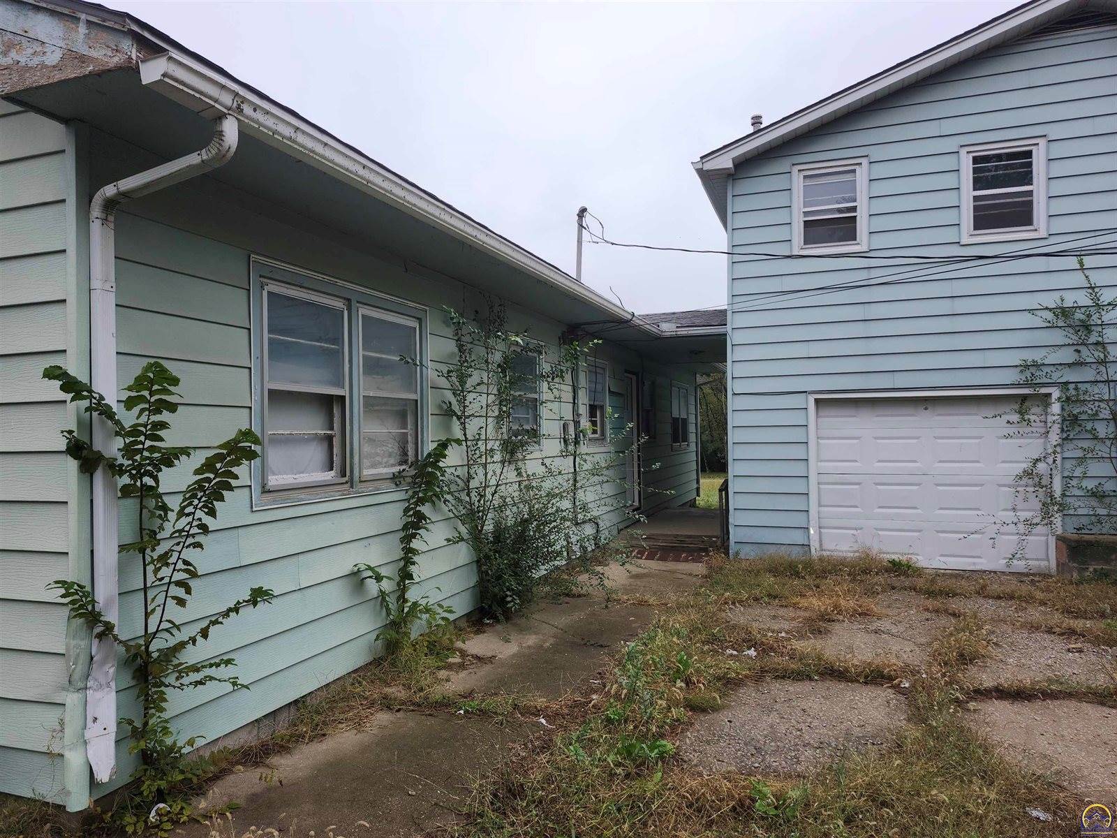 1000 SE Bellview Ave, Topeka, KS 66607