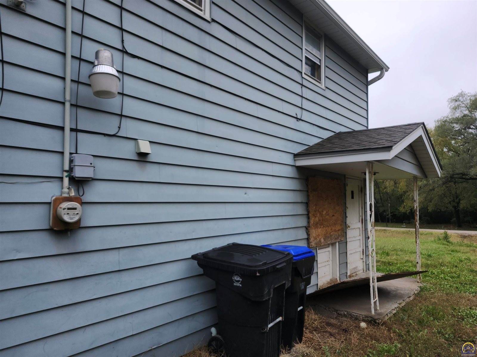 1000 SE Bellview Ave, Topeka, KS 66607