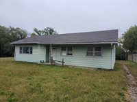 1000 SE Bellview Ave, Topeka, KS 66607