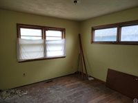 1000 SE Bellview Ave, Topeka, KS 66607