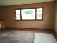 1000 SE Bellview Ave, Topeka, KS 66607