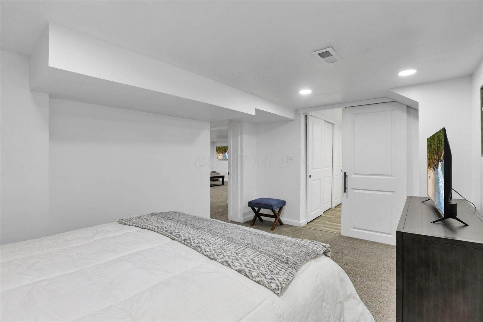 1529 East Whittier Street, Columbus, OH 43206