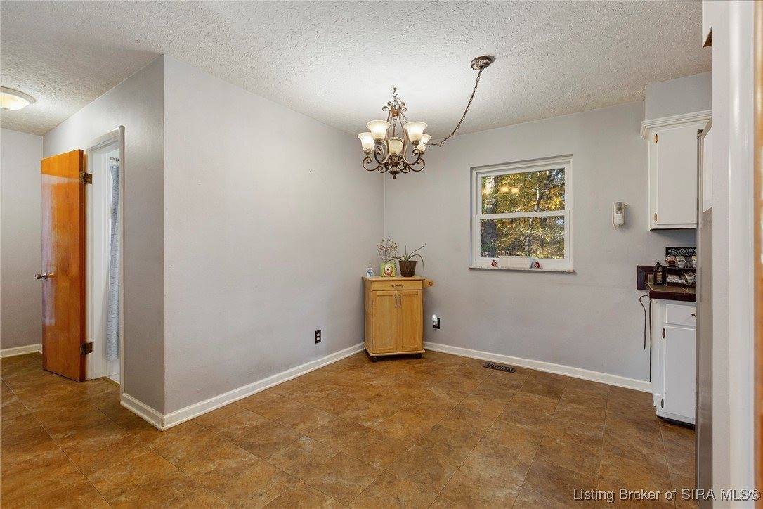 112 Cheryl Drive, New Albany, IN 47150