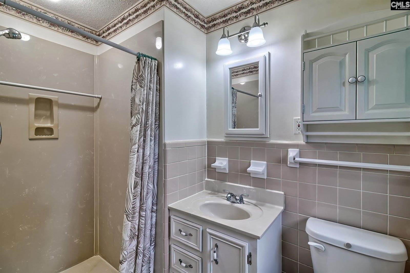 221 Crooked Creek, Chapin, SC 29036