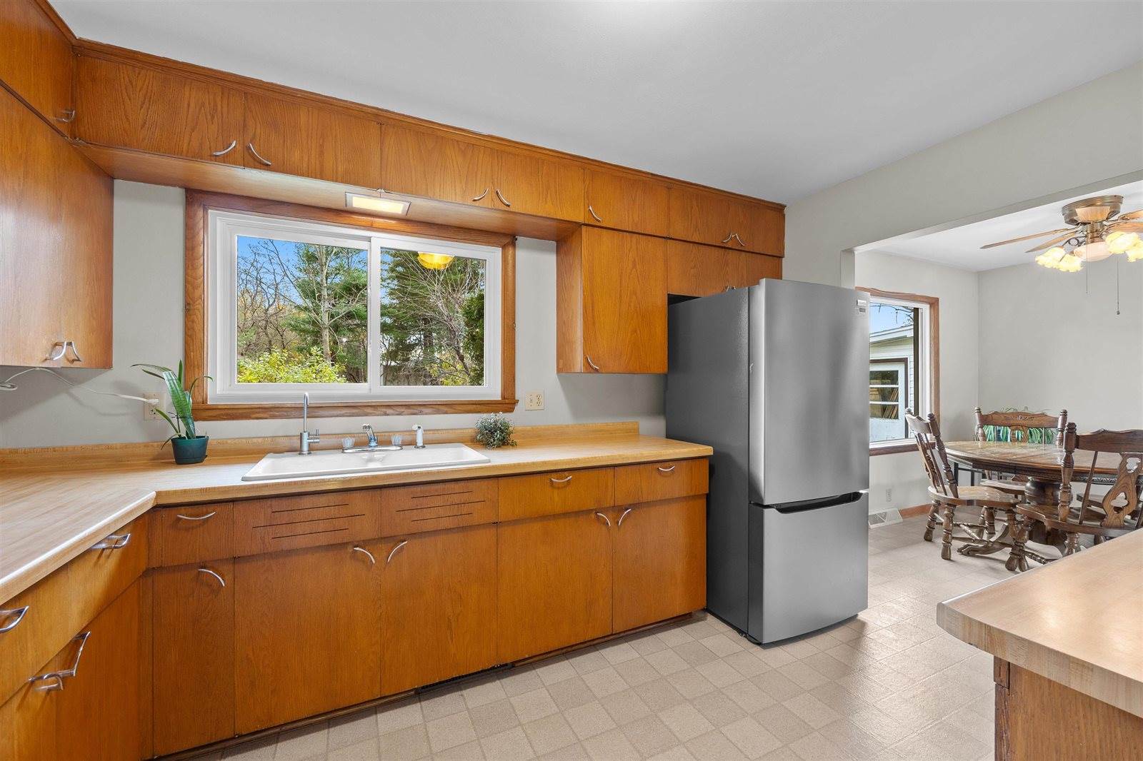 235 School Street, Amherst, WI 54406