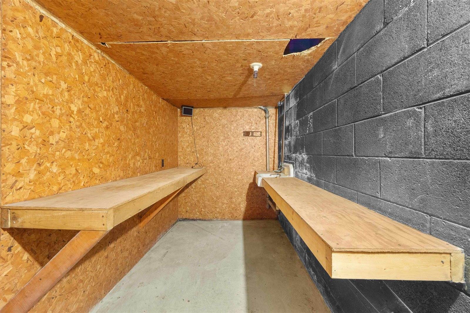 235 School Street, Amherst, WI 54406