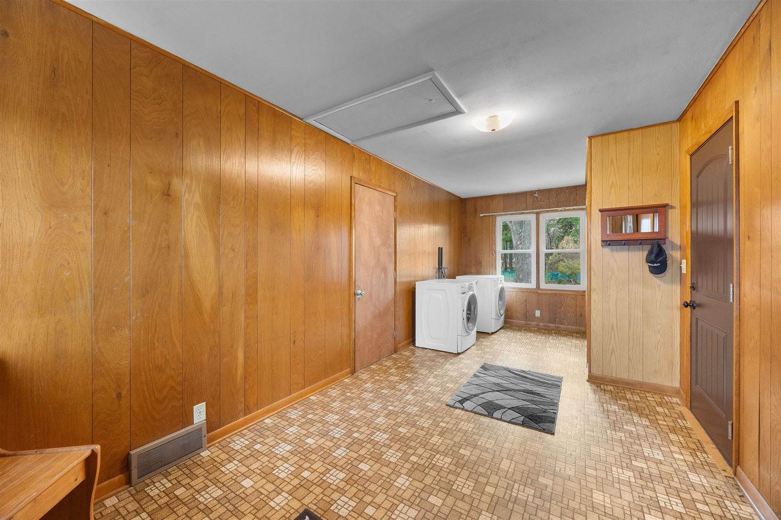 235 School Street, Amherst, WI 54406