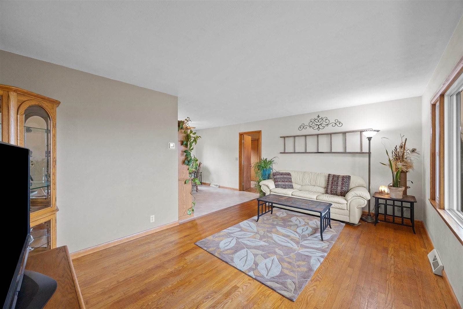 235 School Street, Amherst, WI 54406