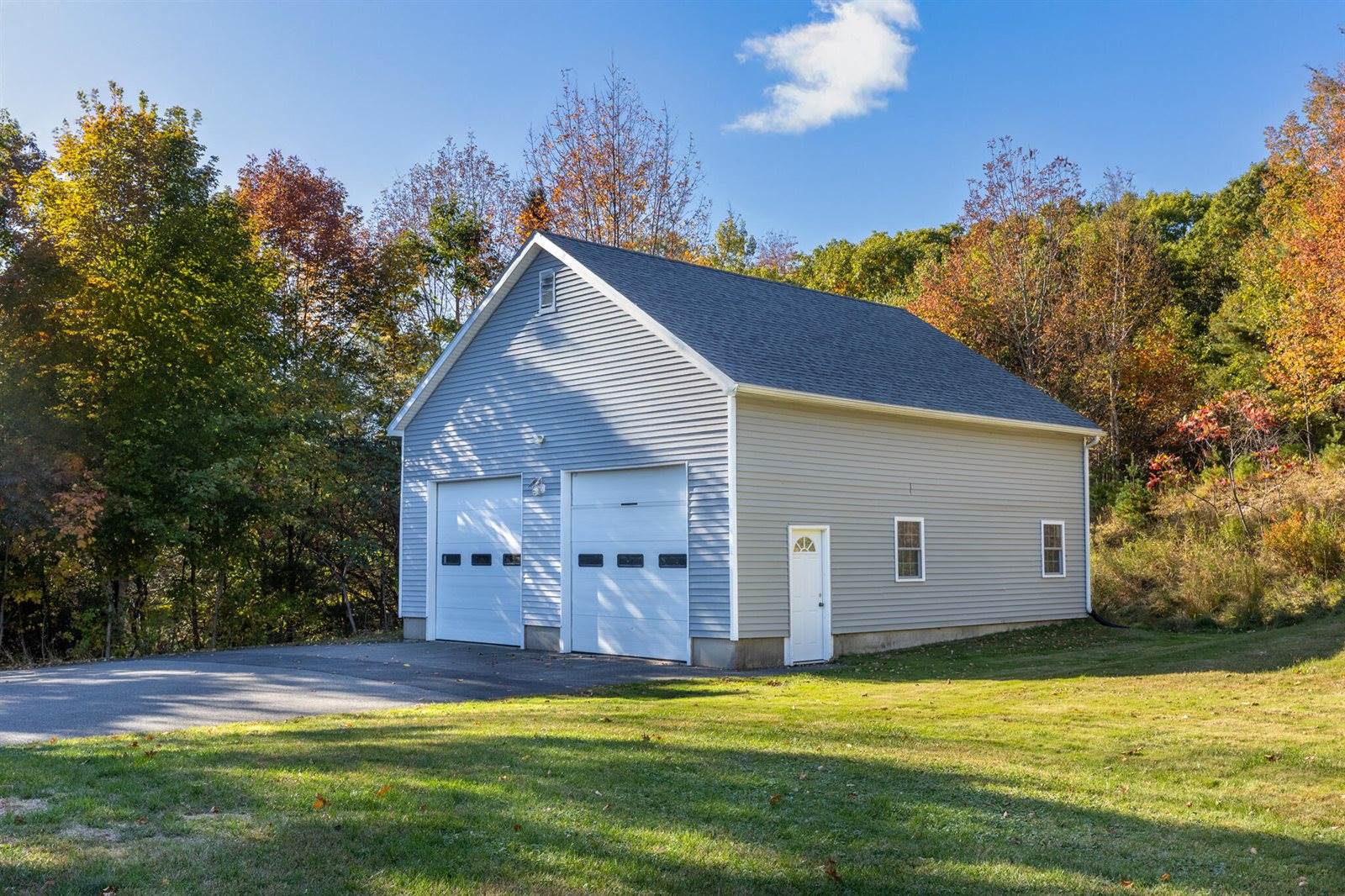 11 High Hill Court, Dedham, ME 04429