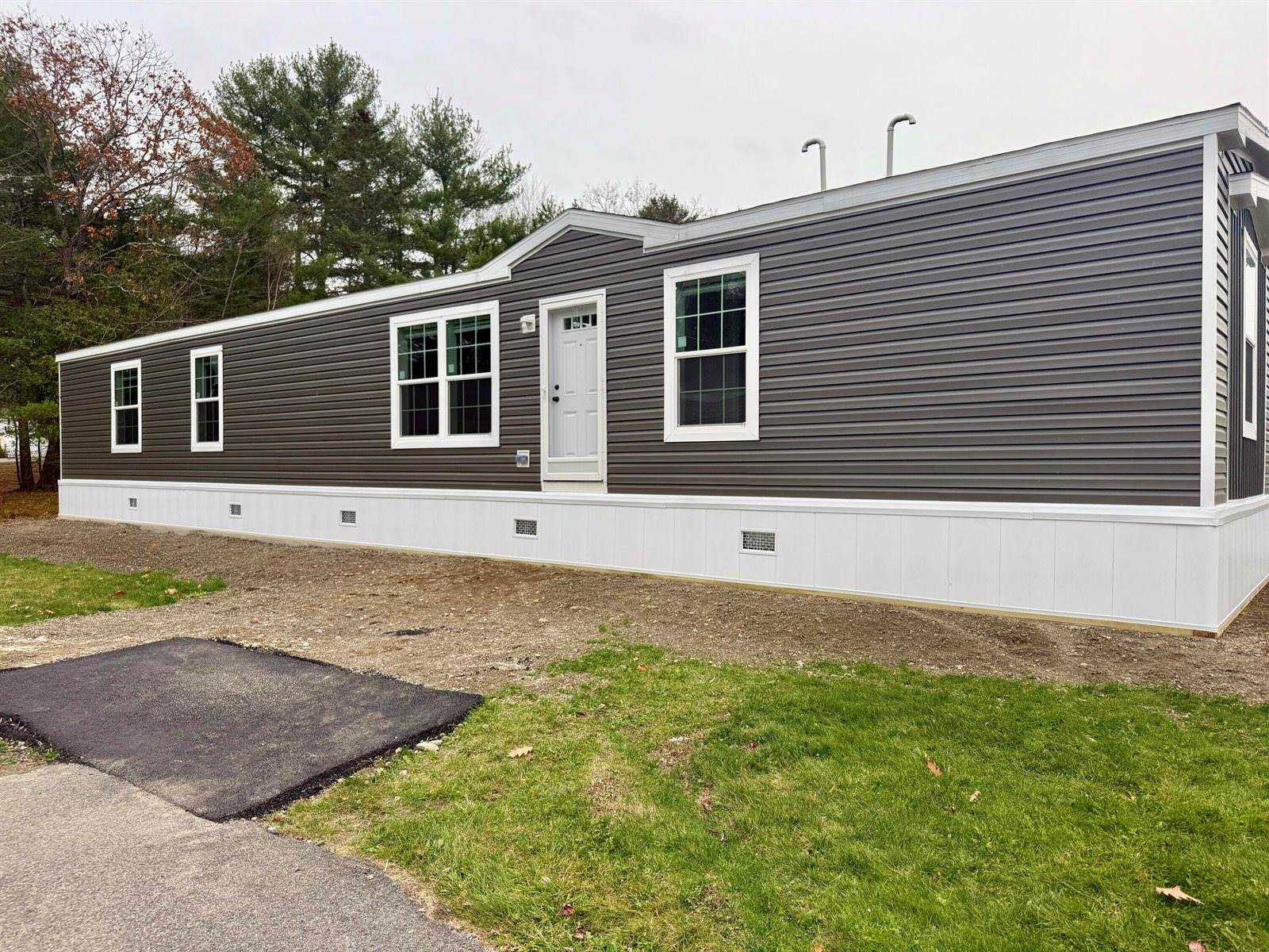 7 Nelligan Drive, Holden, ME 04429