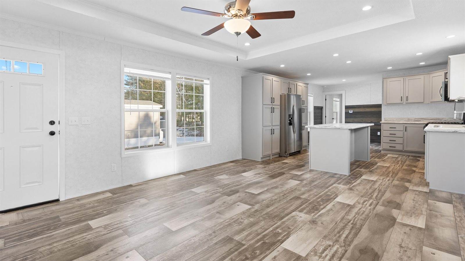 7 Nelligan Drive, Holden, ME 04429