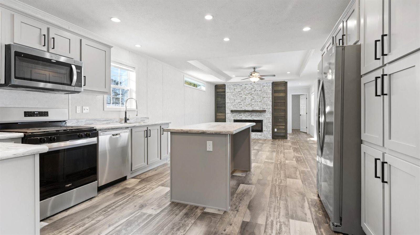 7 Nelligan Drive, Holden, ME 04429