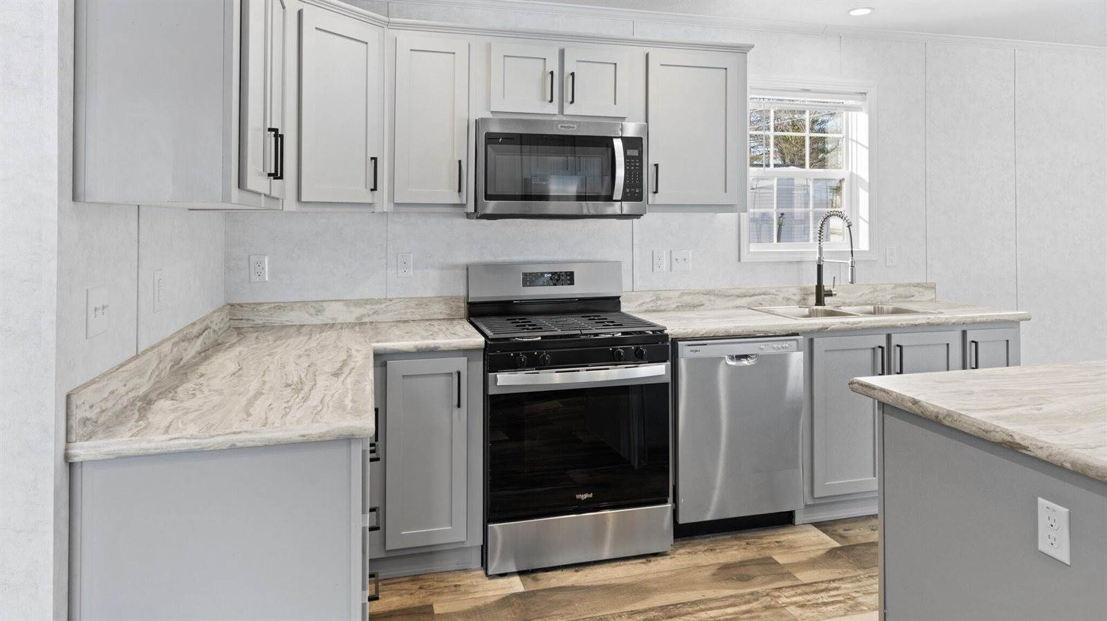 7 Nelligan Drive, Holden, ME 04429