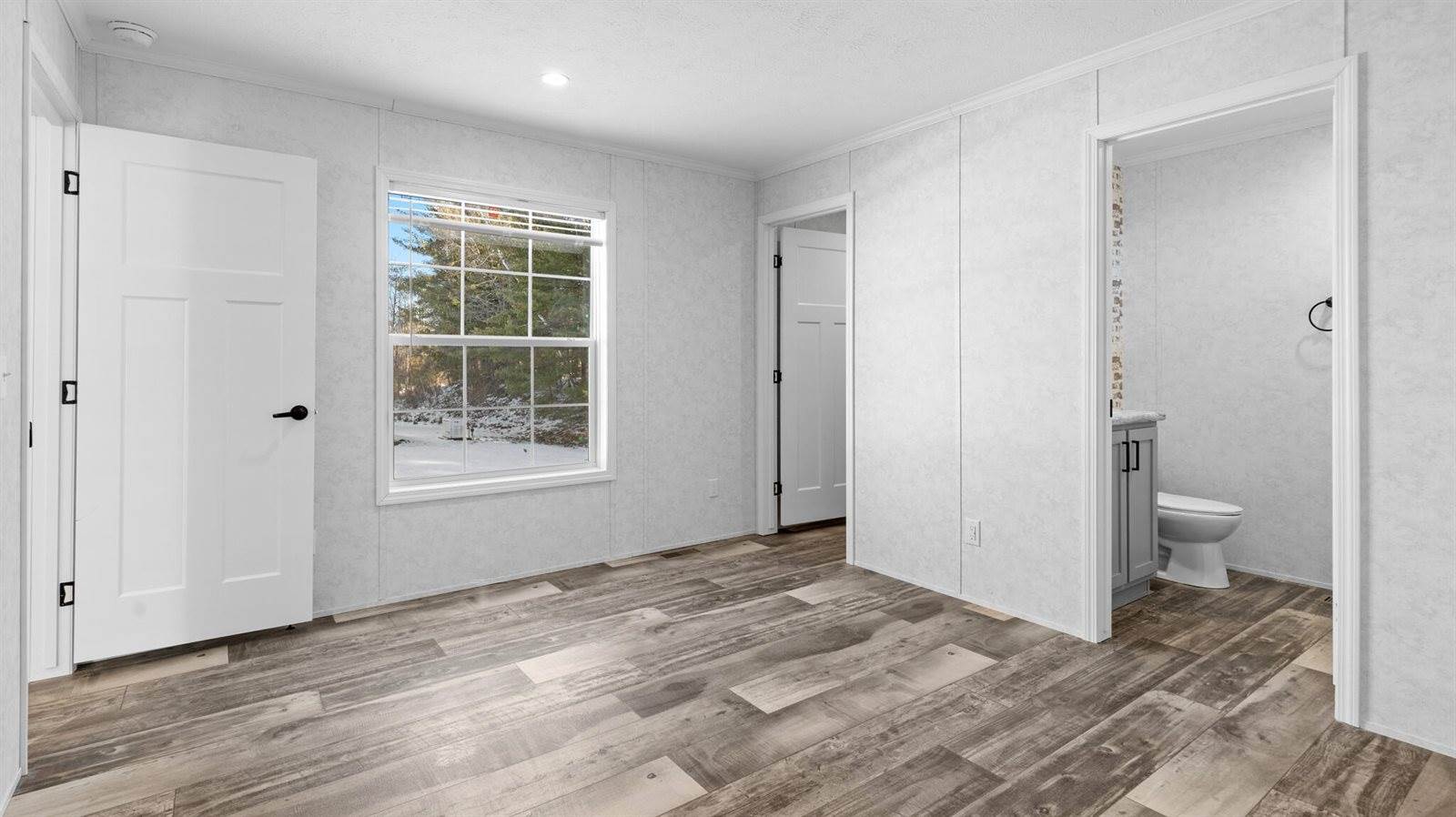 7 Nelligan Drive, Holden, ME 04429