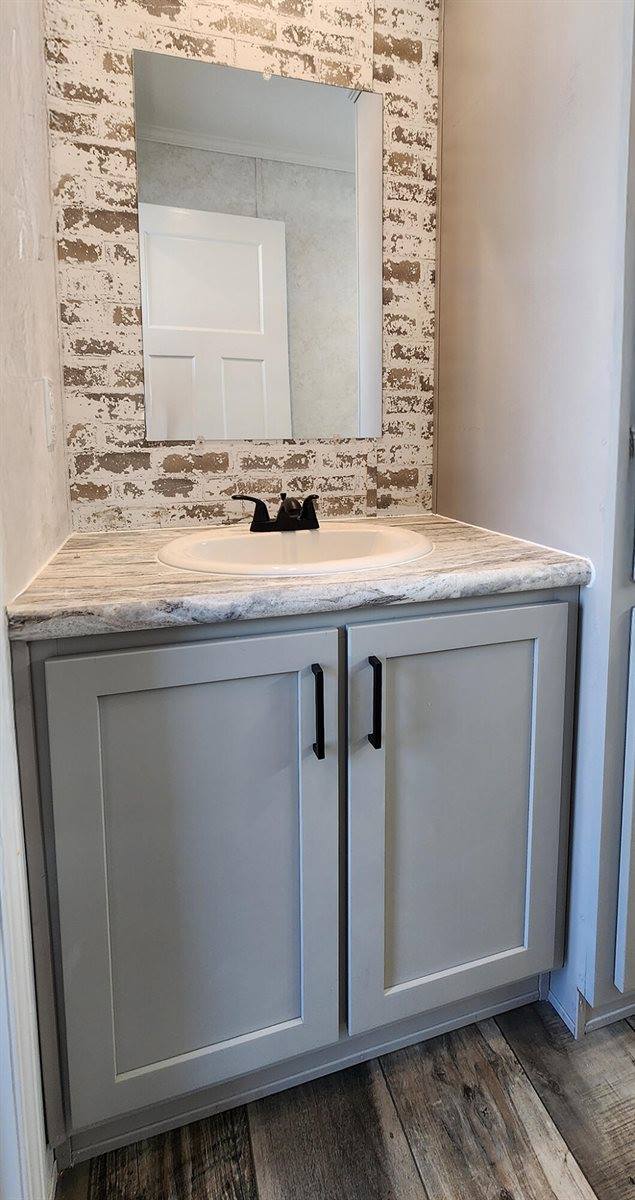 7 Nelligan Drive, Holden, ME 04429