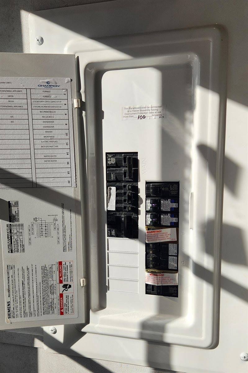 7 Nelligan Drive, Holden, ME 04429