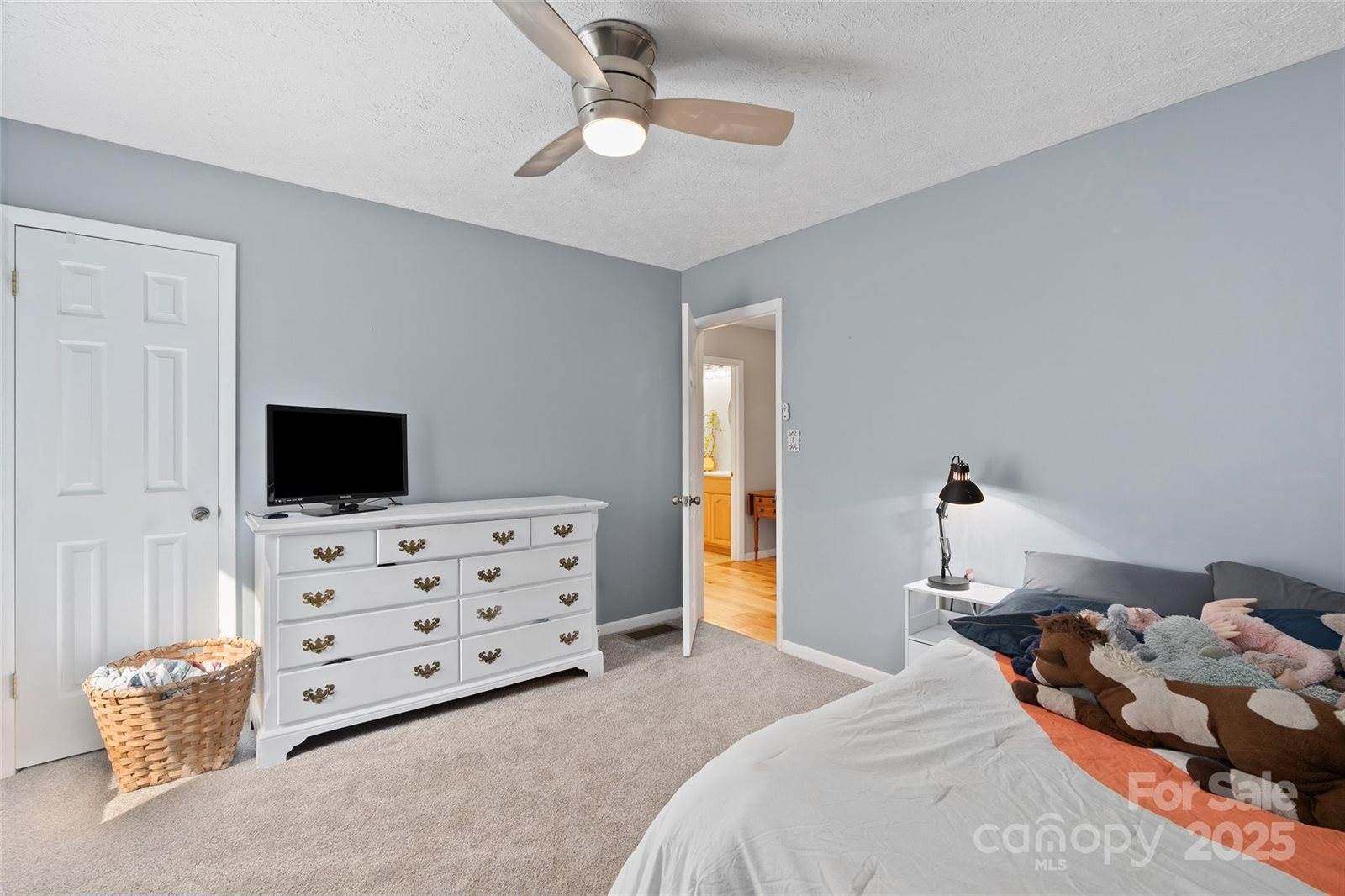 18 Terrace Lane, Weaverville, NC 28787