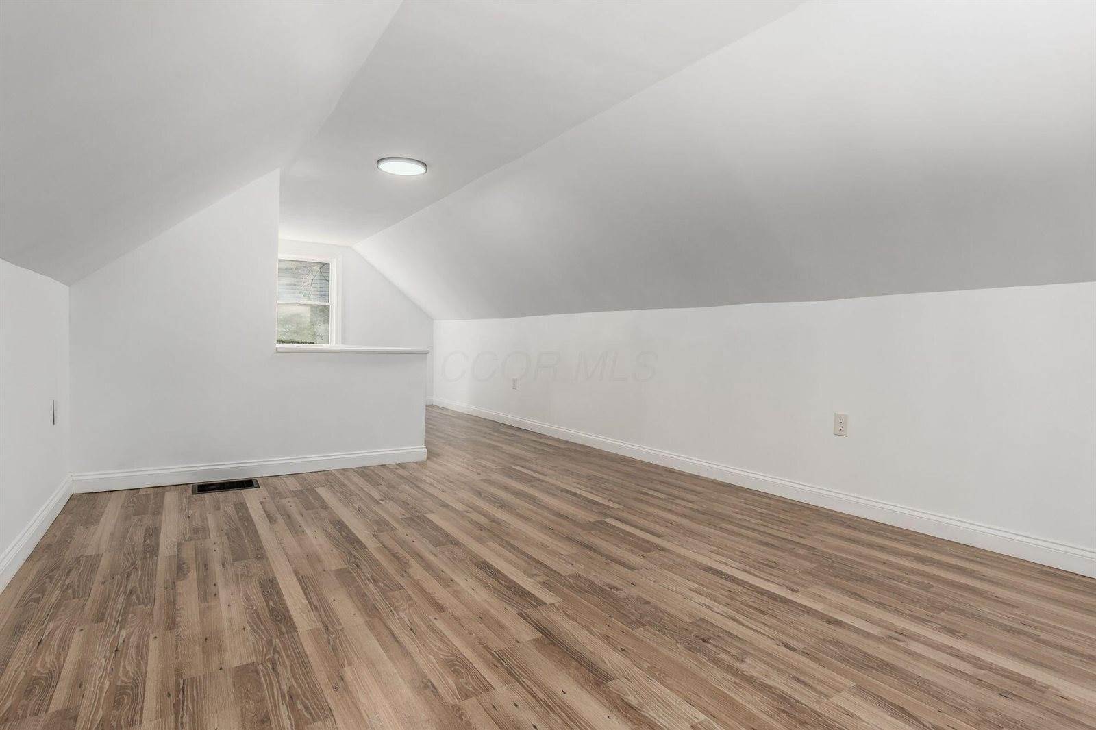 274 North Wayne Avenue, Columbus, OH 43204