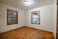 836 South Fountain St, Wichita, KS 67218