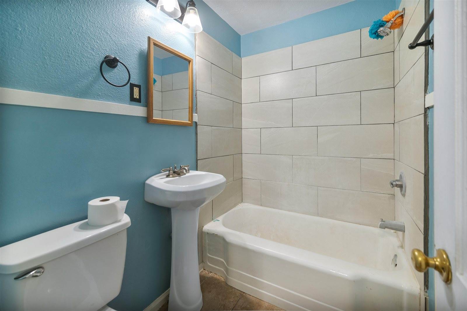 536 South Terrace Dr, Wichita, KS 67218