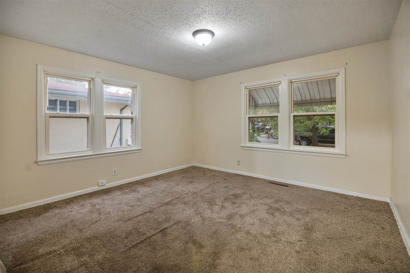 536 South Terrace Dr, Wichita, KS 67218