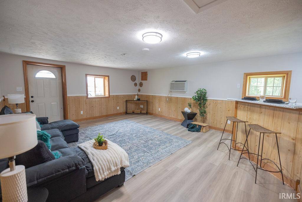 3529 S Walnut Street, Muncie, IN 47304