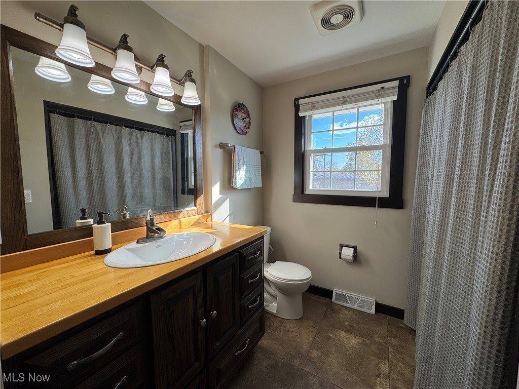 2021 Country Club Avenue, Youngstown, OH 44514