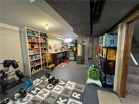 2021 Country Club Avenue, Youngstown, OH 44514