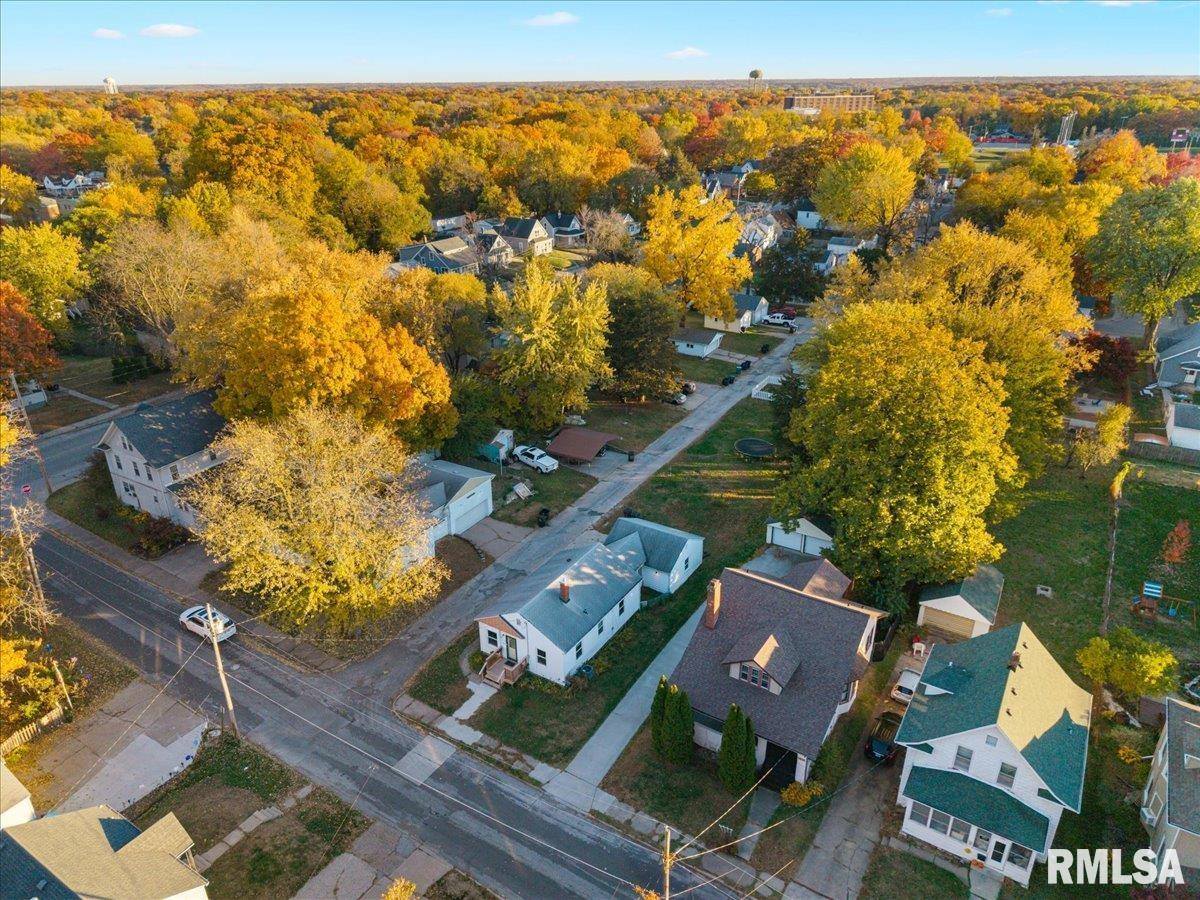 1620 20TH Avenue, Rock Island, IL 61201