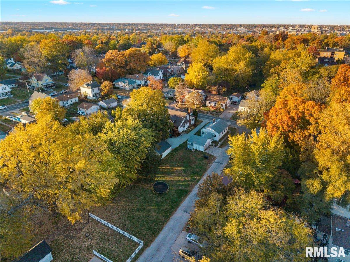 1620 20TH Avenue, Rock Island, IL 61201