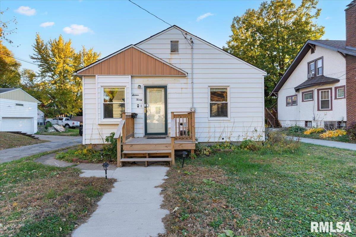 1620 20TH Avenue, Rock Island, IL 61201