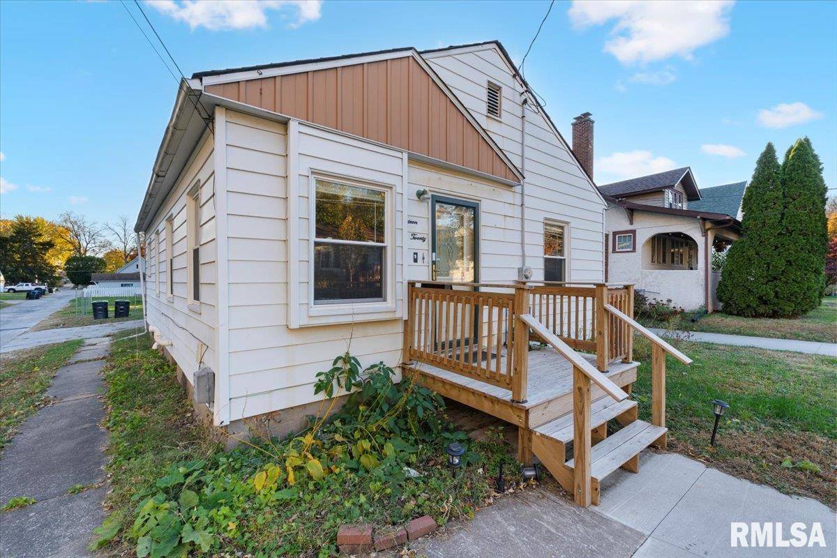 1620 20TH Avenue, Rock Island, IL 61201