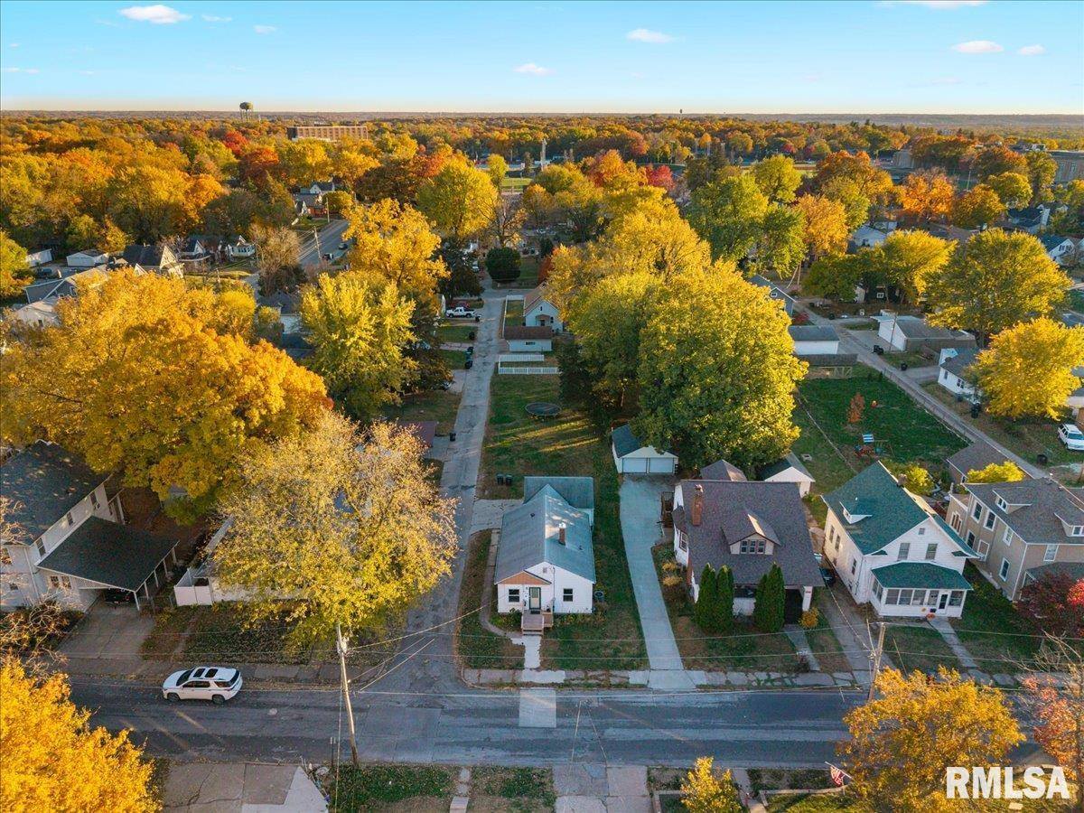 1620 20TH Avenue, Rock Island, IL 61201