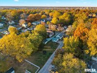 1620 20TH Avenue, Rock Island, IL 61201