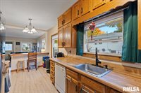 1620 20TH Avenue, Rock Island, IL 61201