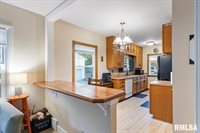 1620 20TH Avenue, Rock Island, IL 61201