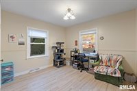 1620 20TH Avenue, Rock Island, IL 61201