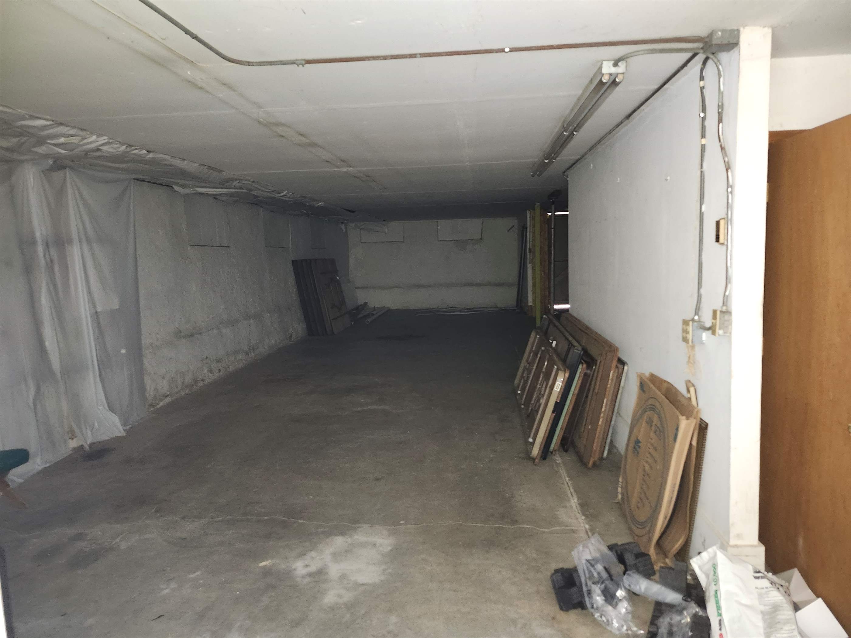 804 SE 10th Ave, Topeka, KS 66607