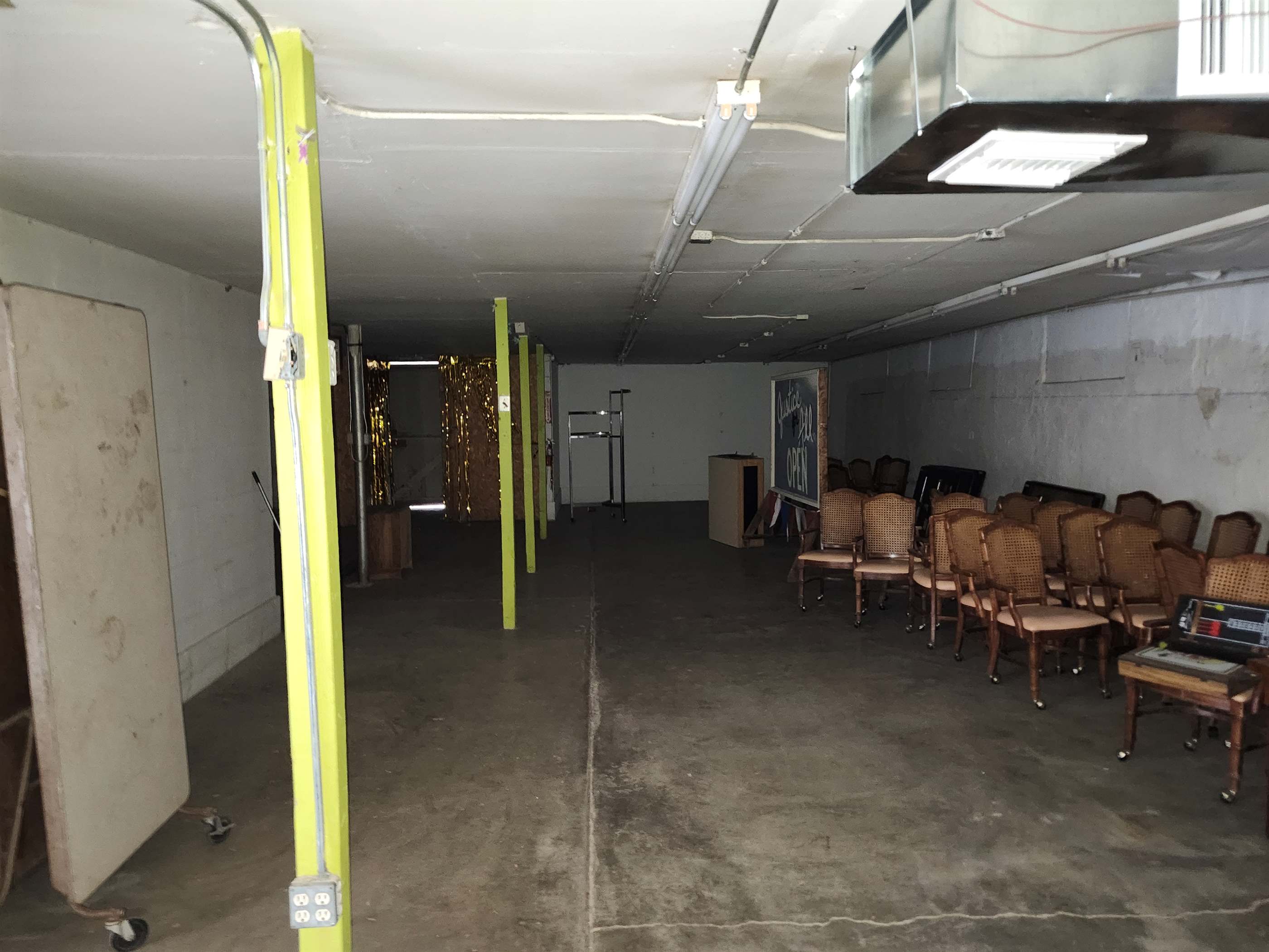 804 SE 10th Ave, Topeka, KS 66607