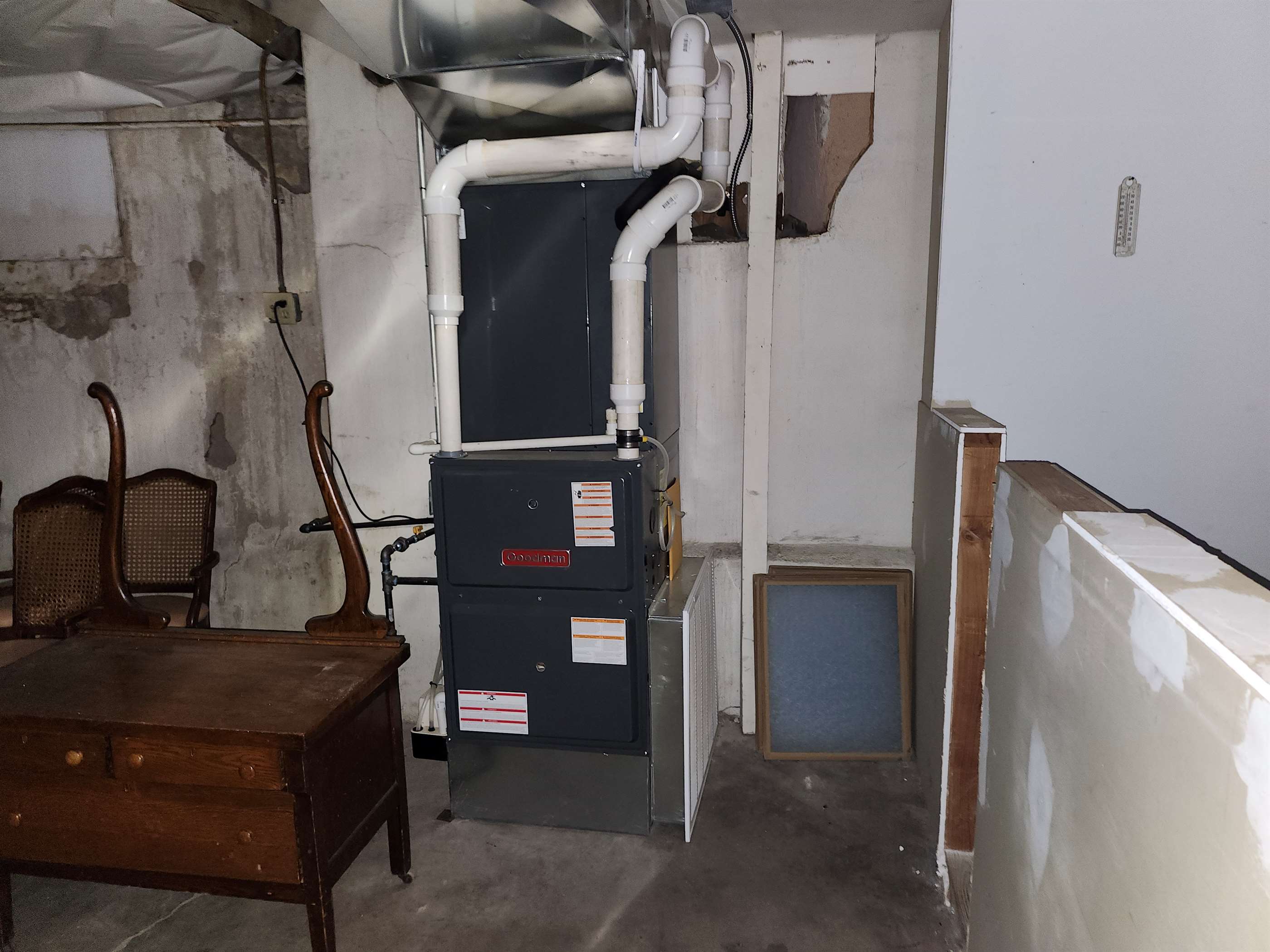 804 SE 10th Ave, Topeka, KS 66607