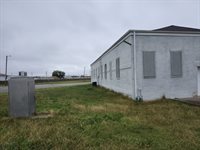 804 SE 10th Ave, Topeka, KS 66607