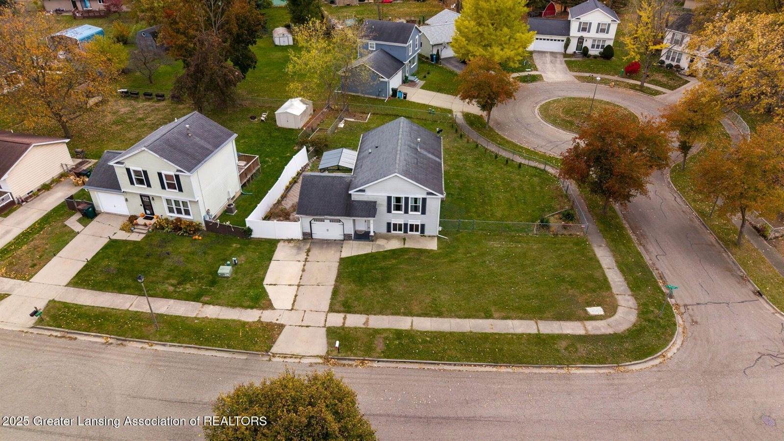 129 Village Drive, LansingCity_Ingham, MI 48911