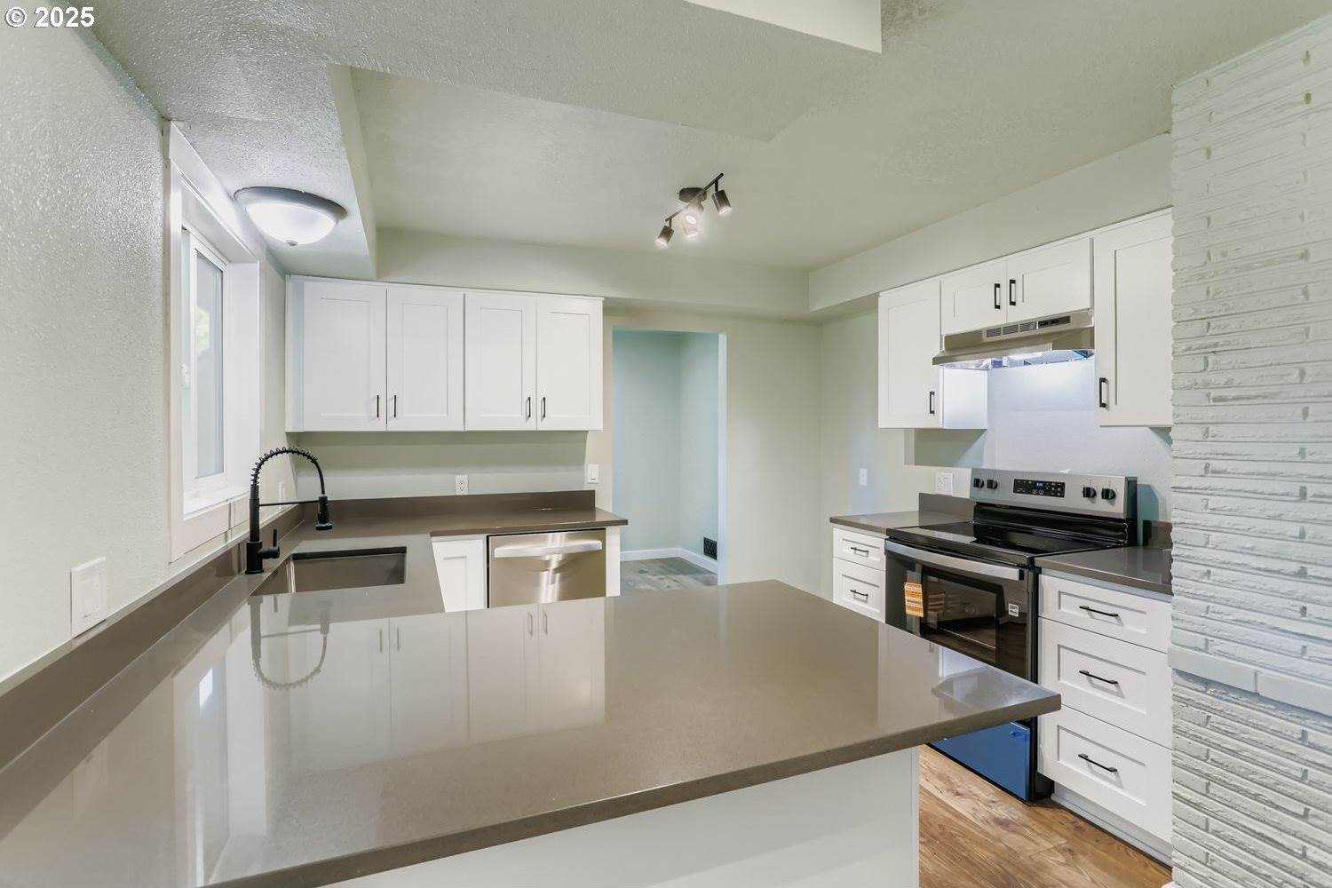 1124 NE 172ND Ave, Gresham, OR 97230